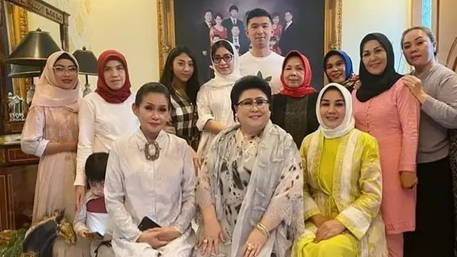 Segera Menikah, Ini 5 Momen Nikita Willy dengan Keluarga Besar Indra Priawan