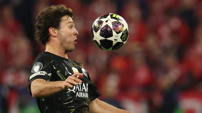 Bayern vs PSG: Alasan Wasit Tak Kasih Penalti pada Insiden Joao Neves