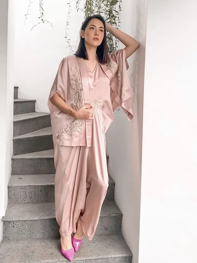 Gaya Baby Jovanca Kekasih Adilla Dimitri Kenakan Pakaian tertutup, credit: @babyjvnc