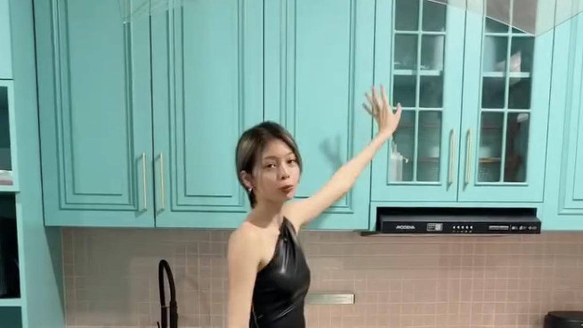8 Potret Dapur Studio Nada Tarina Putri, Didominasi Warna Hijau Tosca