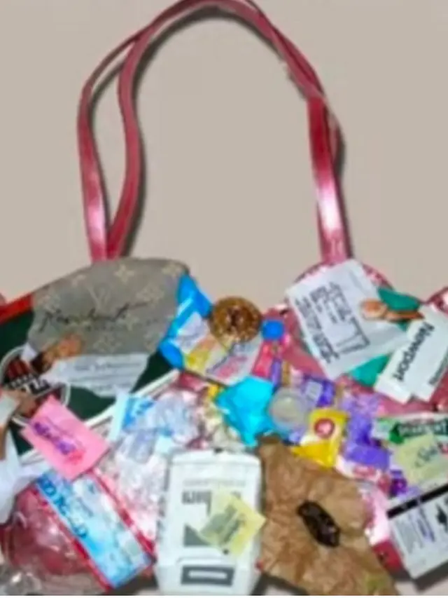 Louis Vuitton pernah meluncurkan tas The Urban Satchel. [Dok.Youtube/Adam Ridgway]