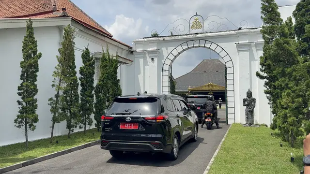 Ratu Belanda Maxima Kunjungi Solo & Sragen