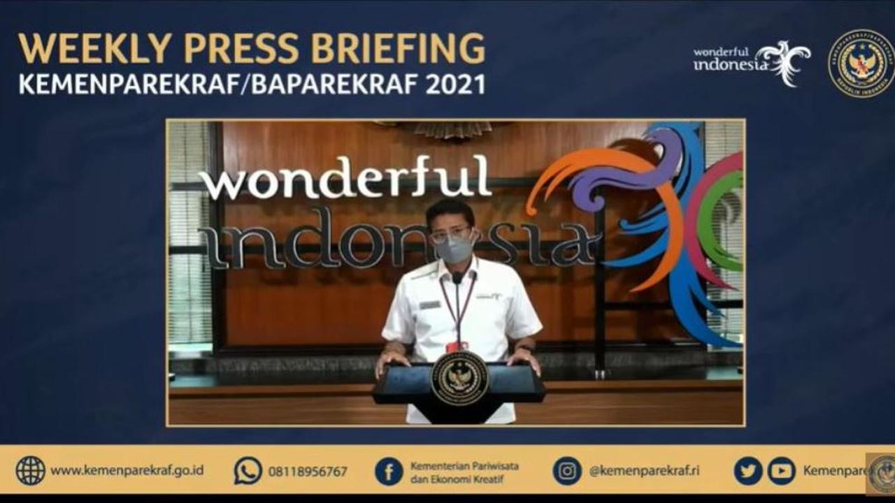 Sandiaga Uno di Weekly Press Briefing