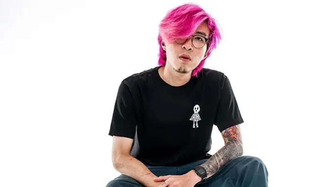 Potret Tirta Mandira Hudhi, Dokter nyentrik yang lantang kampanyekan pencegahan virus corona