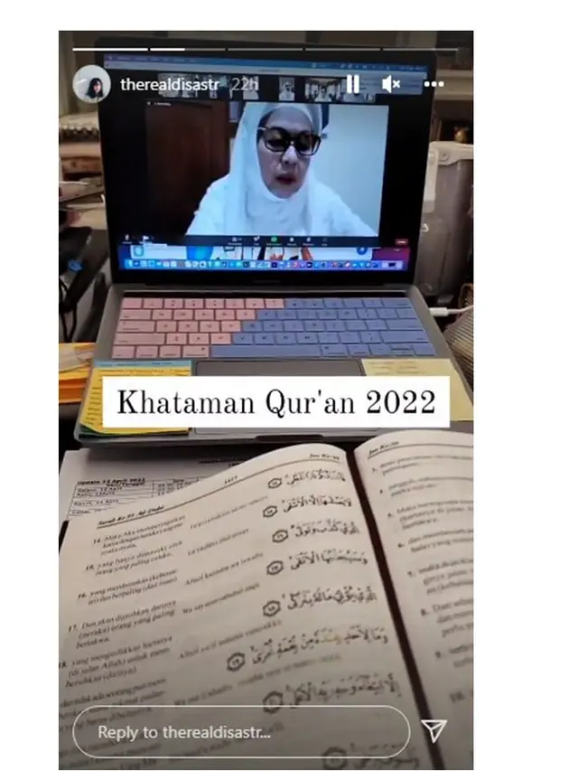 Tampil Berkerudung, Ini 5 Potret Dian Sastrowardoyo saat Khataman Al-Qur'an