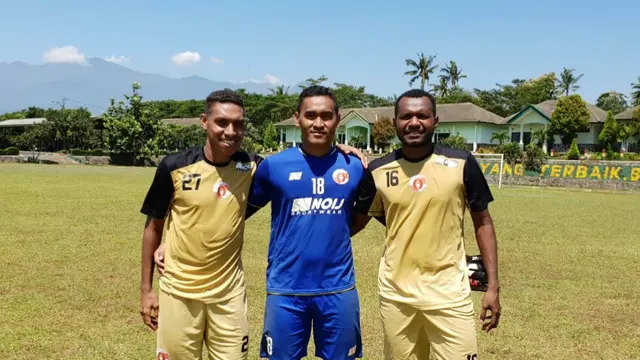 Perseru Serui, Delvin Rumbino, Hendra Molle (kiper), Yoshua Merauje
