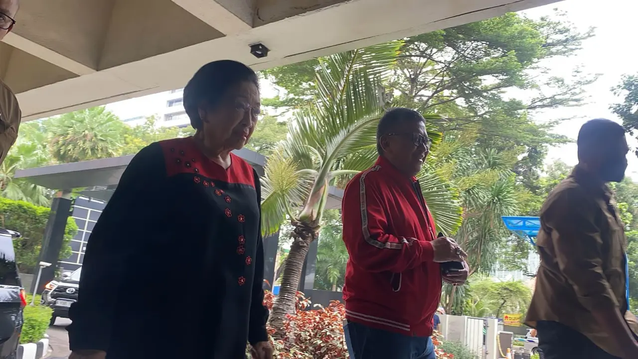 Ketua Umum PDIP Megawati Soekarnoputri dan seluruh ketum parpol pengusung Ganjar-Mahfud berkumpul