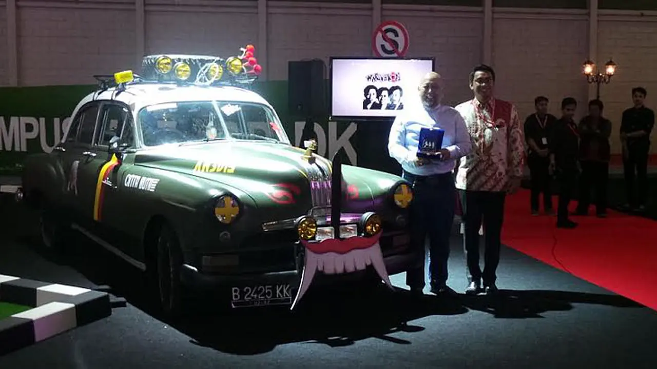 Mobil Dono Warkop Pamer Gigi