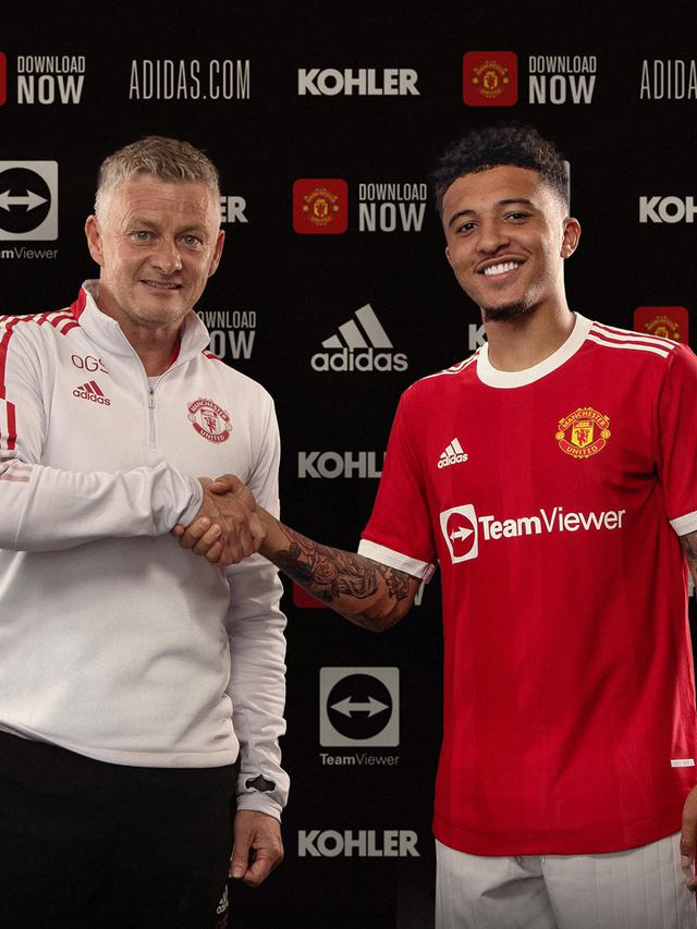 Jadon Sancho resmi bergabung dengan Manchester United.