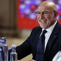 Pelatih kepala, Luis de la Fuente baru saja mengumumkan nama-nama skuadnya untuk Piala Dunia 2026 di Amerika Serikat. (AFP/Pierre-Philippe Marcou)