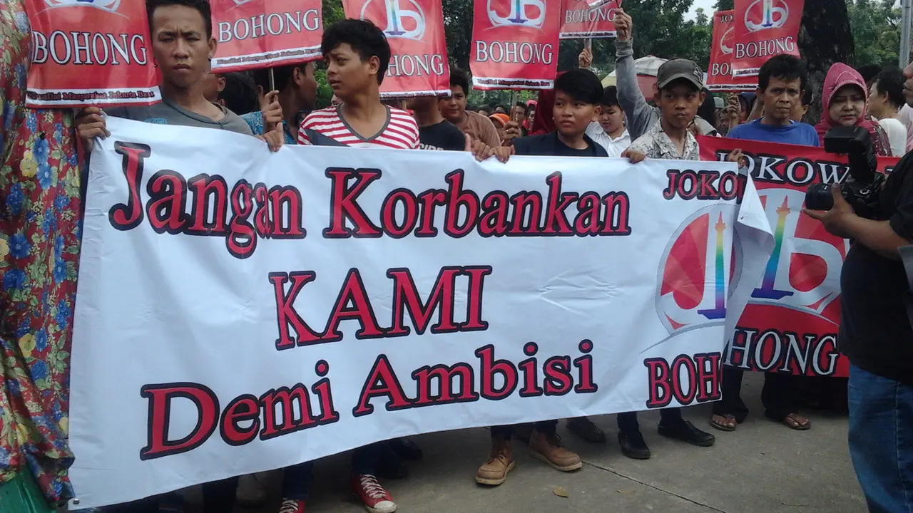 Demo Jokowi di Balaikota