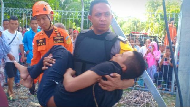 Gara-Gara Cinta, Seorang Pemuda di Gorontalo Nyaris Lompat Tower 45 Meter