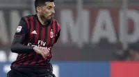 Gelandang Jose Sosa siap membantu AC Milan meraih kemenangan ketiga atas Juventus pada musim ini. (AP Photo/Antonio Calanni)