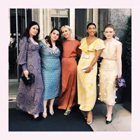 Gaun pesta warna cerah dari Kate Spade (Foto: Instagram @katespade)