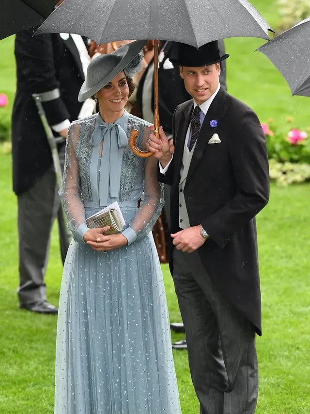 8 Tampilan Terbaik Kate Middleton yang Dirindukan Warganet Pasca Isu Perselingkuhan Pangeran William