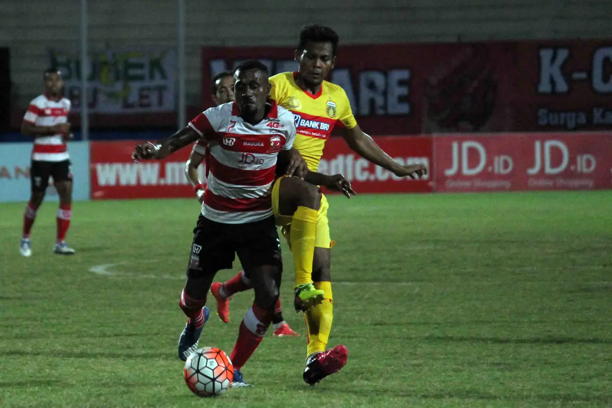 Madura United vs Bhayangkara FC
