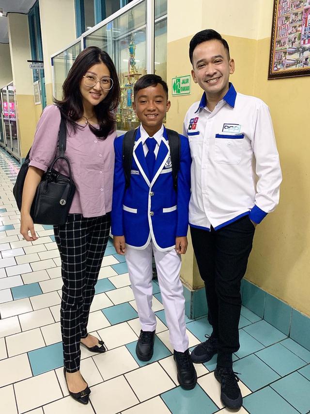 6 Momen Ruben dan Sarwendah antar Betrand Peto ke Sekolah Baru