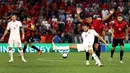 Bertamu ke Stadion Air Albania, Robert Lewandowski dan kawan-kawan sejatinya sudah tampil dominan dengan catatan 61 persen penguasaan bola dan punya 12 total tembakan. Tapi Albania tampil lebih efektif dalam memanfaatkan peluang. (AP Photo/Franc Zhurda)