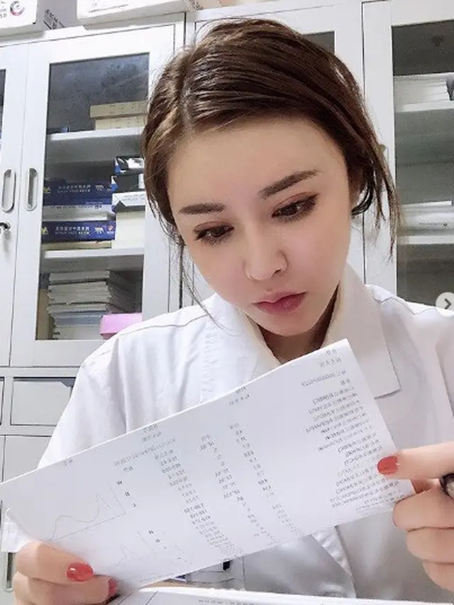 dokter bertubuh kekar di China