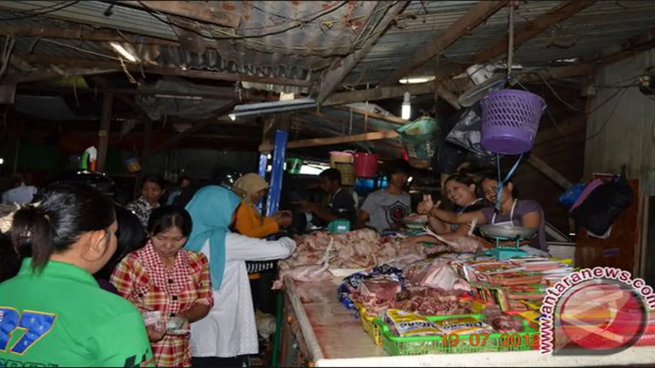 Harga Ayam Naik Bikin Penjualan Sepi