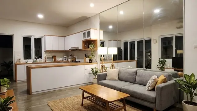 Desain Dapur dan Ruang Tamu Menyatu Agar Rumah Tampak Lega