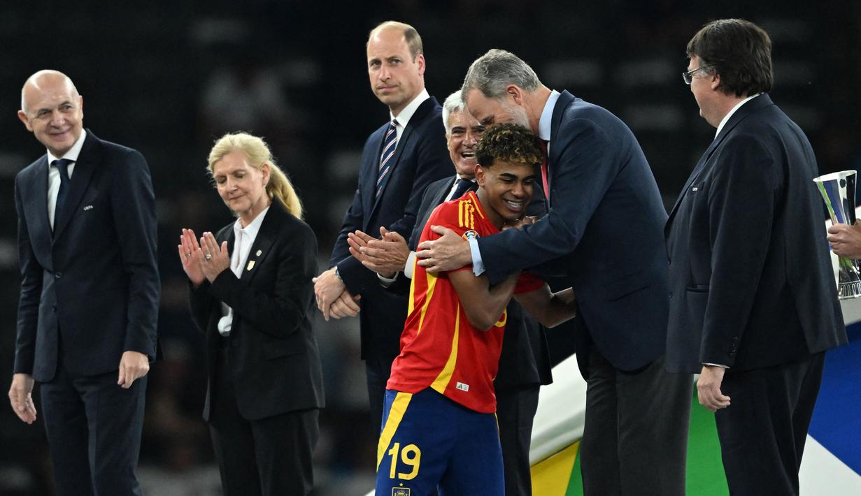 Sepanjang Euro 2024, Lamine Yamal mencetak satu gol untuk kemenangan Spanyol saat mengalahkan Prancis di laga semifinal. (INA FASSBENDER/AFP)