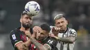 Rival sekota Inter, yakni AC Milan berhasil membenamkan Juventus dengan skor meyakinkan 2-0. (AP Photo/Antonio Calanni)