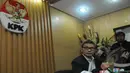 Johan Budi saat memberikan keterangan pers terkait kasus yang menimpa pimpinan KPK di Kantor KPK, Jakarta, Kamis (5/2/2015). (Liputan6.com/Herman Zakharia)