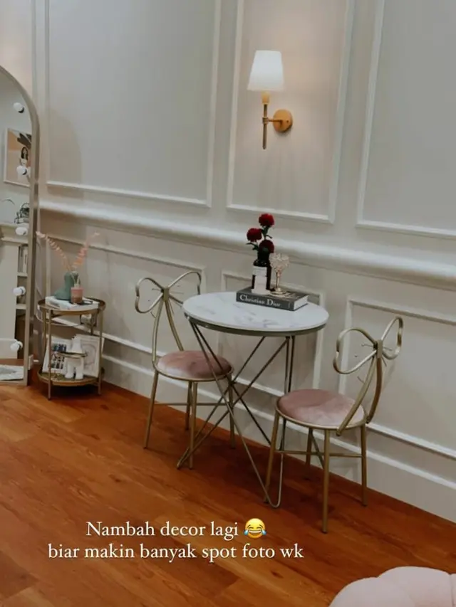 Mini Studio Sabrina Chairunnisa