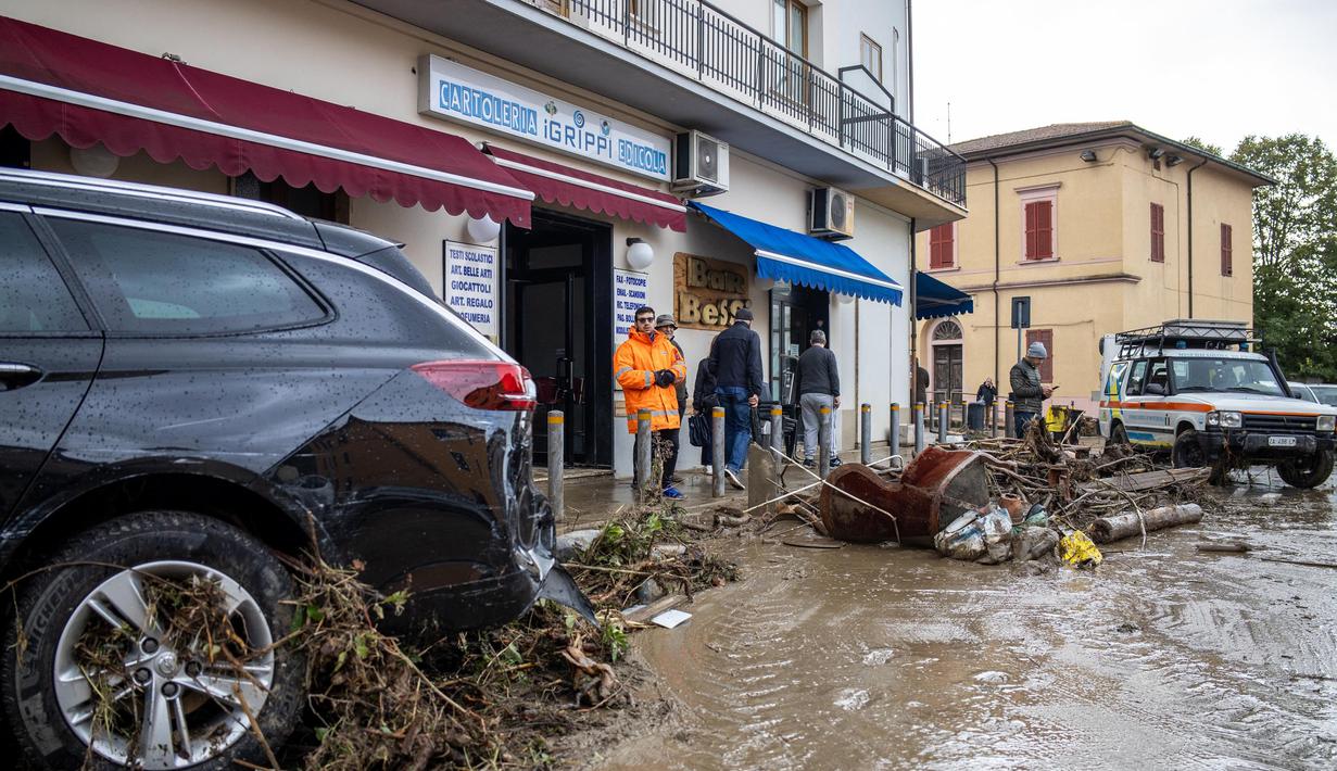 Badai Ciaran menghantam Tuscany, Italia pada tanggal 2 November 2023. (Federico SCOPPA/AFP)