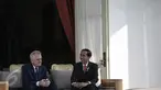 Presiden Jokowi dan Presiden Republik Serbia, Tomislav Nikolic berbincang di halaman belakang Istana Merdeka, Jakarta, Rabu (27/4). Pertemuan keduanya untuk meningkatkan komitmen kerjasama antara Indonesia dan Serbia  (Liputan6.com/Faizal Fanani)