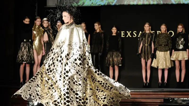 Tex Saverio PFW 2014