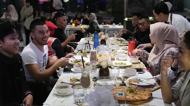 Potret Ulang Tahun Fateh Halilintar yang ke-18, Dihadiri Ashanty dan Kris Dayanti