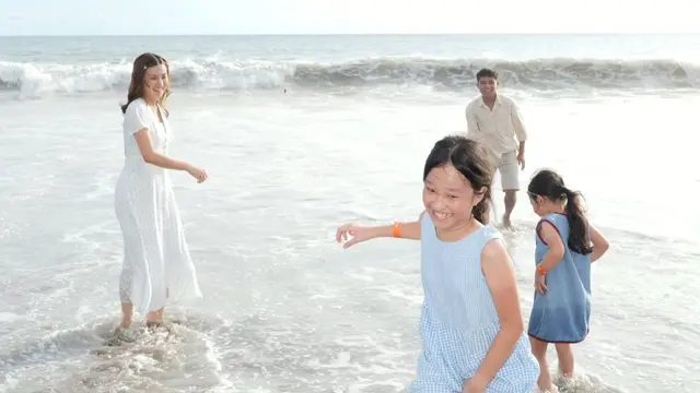Momen liburan Sarwendah bersama anak-anak dan keluarga besarnya di Bali (Instagram/@sarwendah29)