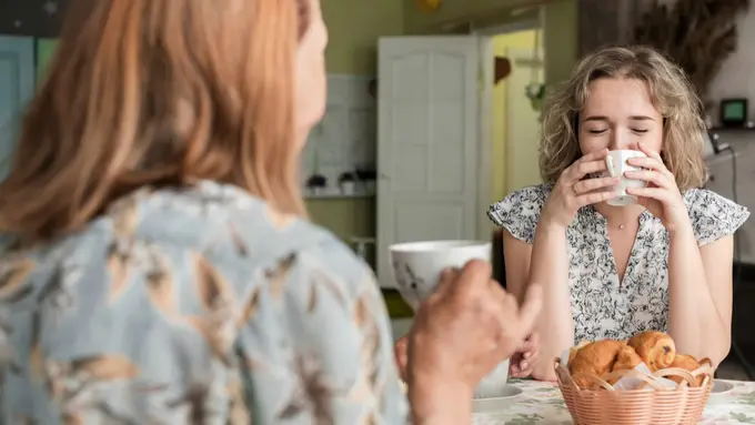 5 Cara Bijak Hadapi Mom Shaming tanpa Kehilangan Rasa Percaya Diri (Foto: Freepik/freepik)