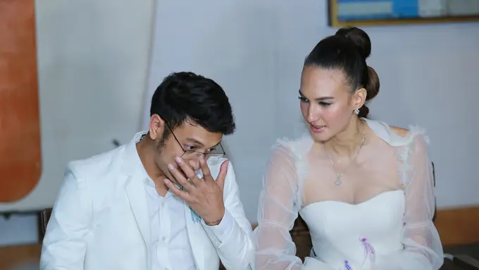 [Bintang] Dimas Anggara - Nadine Chandrawinata