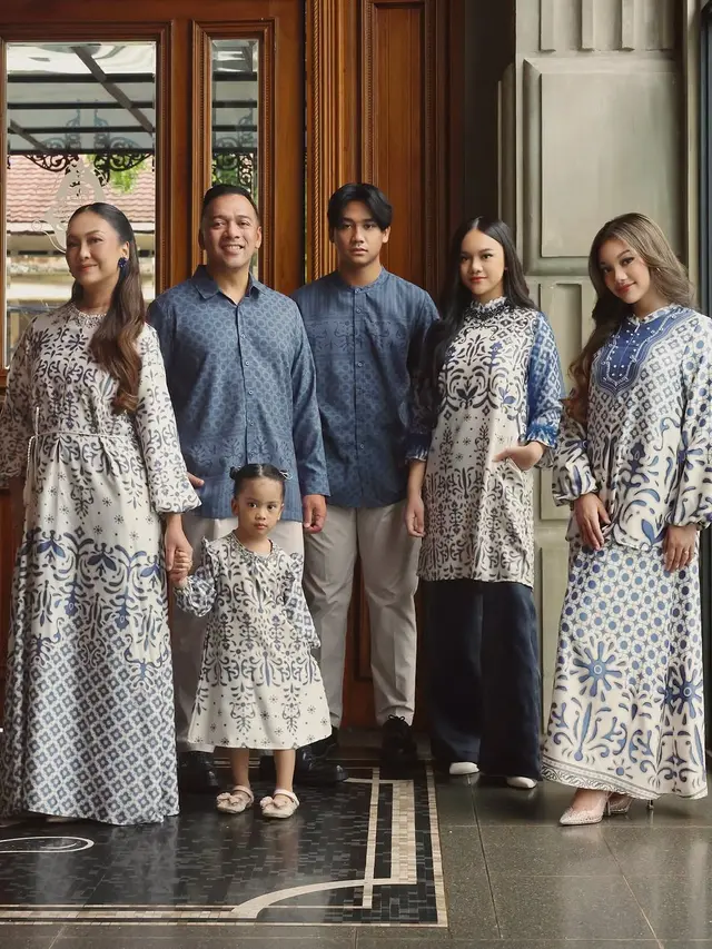 5 Potret Gaya Keluarga Artis Pakai Baju Modest untuk Ramadan, dari Syahnaz Sadiqah hingga Nagita Slavina