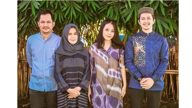 6 Potret Kiki Farrel dan Ibunda Sebelum Meninggal Dunia, Kini Tinggal Kenangan