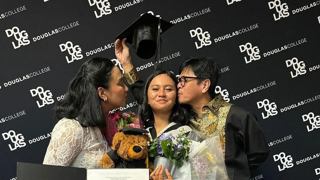 Potret wisuda Pruistin anak sulung Shahnaz Haque (Sumber: Instagram/@shahnaz.haque)
