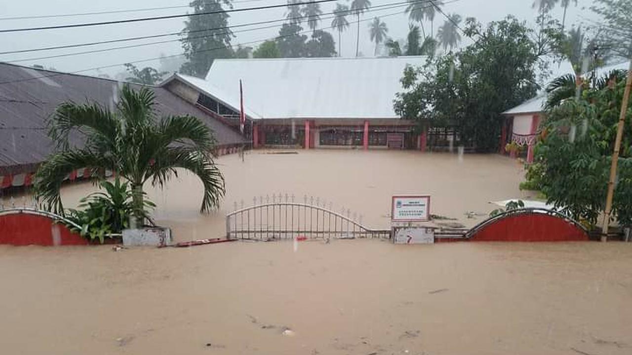 SDN 72 Manado, salah satu sekolah yang direndam banjir pada Jumat (27/1/2023) lalu.
