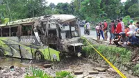 Kondisi bus nahas yang jatuh ke sawah di Pemalang. (Liputan6.com/Fajar Eko Nugroho)