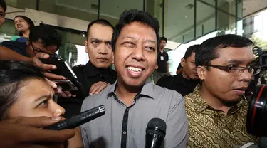 Muhammad Romahurmuziy memenuhi panggilan Komisi Pemberantasan Korupsi (KPK), Jakarta, Rabu (3/12/2014). (Liputan6.com/Miftahul Hayat)