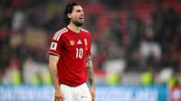 Pemain Hungaria, Dominik Szoboszlai, tak kuasa menahan tangis setelah ditaklukkan Irlandia dalam pertandingan Grup F Kualifikasi Piala Dunia 2026 di Stadion Puskas Arena, Budapest, Senin (17/11/2025) dini hari. (AP Photo/Denes Erdos)