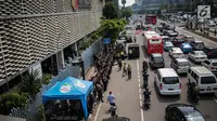 Personil kepolisian bersiaga di depan kantor Badan Pengawas Pemilu (Bawaslu) RI, Jakarta, Selasa (21/5/2019). Pengamanan tersebut dilakukan untuk aksi 22 Mei atau setelah penetapan hasil rekapitulasi suara Pemilu 2019 oleh KPU. (Liputan6.com/Faizal Fanani)