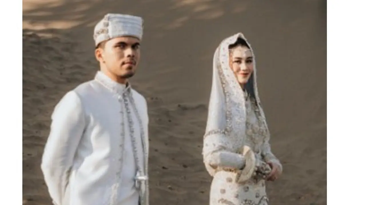 8 Potret Prewedding Thariq Halilintar dan Aaliyah Massaid Bertema Tradisional, Memukau