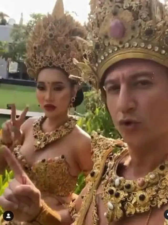 6 Momen Pemotretan Lucinta Luna dan Kekasih Barunya, Romantis