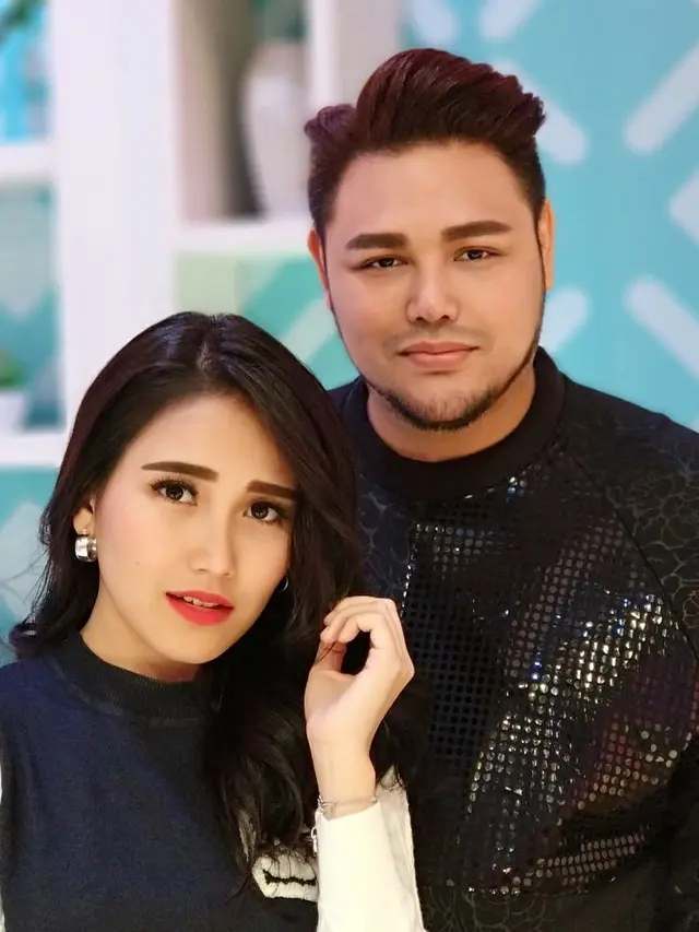 [Bintang] Ivan Gunawan dan Ayu Ting Ting