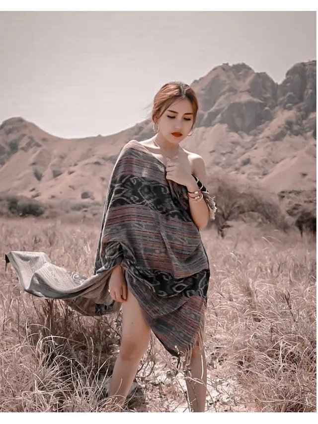 Masuk Nominasi Wajah Tercantik TC Candler, Ini 6 Potret Ayu Ting Ting yang Bikin Pangling