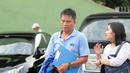 Pelatih Barito Putera Mundari Karya ditemui Bola.com saat bersama timnya melakukan laga uji coba melawan Diklat Ragunan di Stadion Bea & Cukai Rawamangun, Jakarta, Rabu (2/3/2016). (Bola.com/Nicklas Hanoatubun)