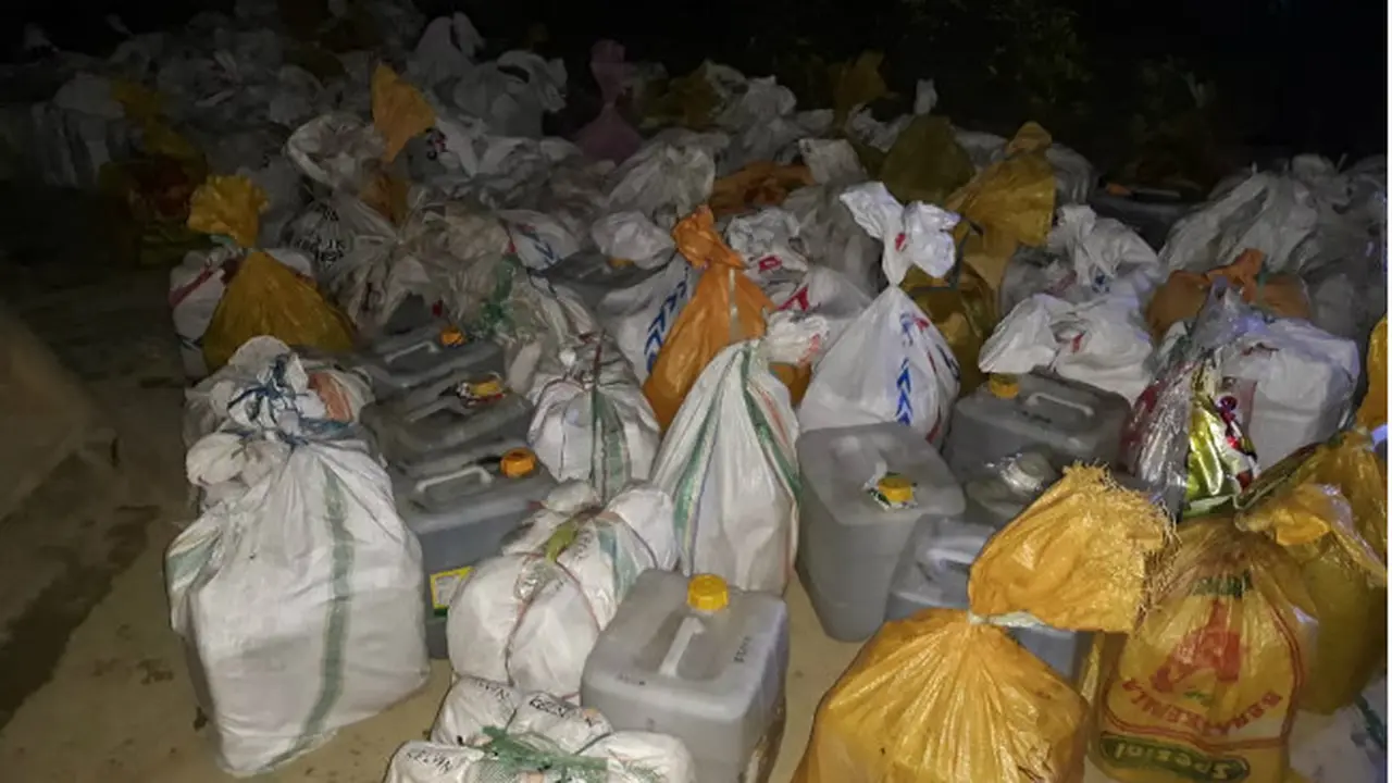 Keberadaan 2 Ton Minuman Keras di Indekos